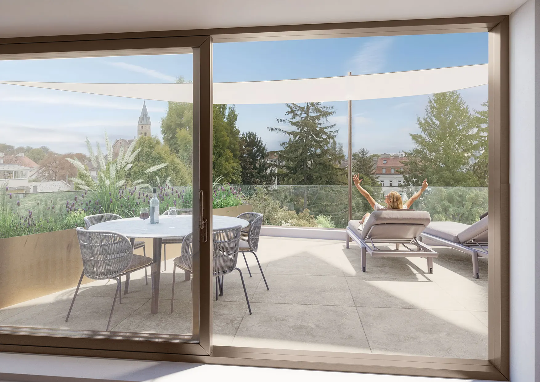 Dachterrasse in der Nachmittagssonne